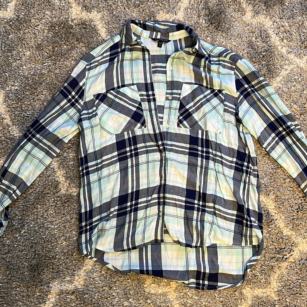 Express plaid shirt. Like new. Size XS but runs big.